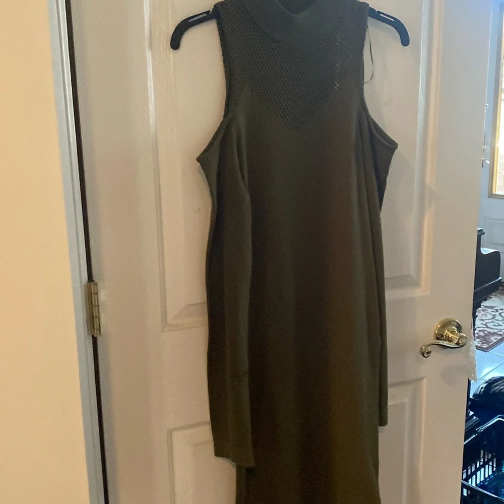 NWT Nicki Minaj Black Cold Shoulder long Midi/ Maxi Dress - Picture 1 of 7